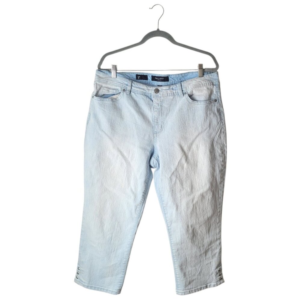Nine West Women's Size 16 Light Wash Cropped Jeans